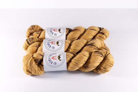Halmstad Fingering - OOAK 1R